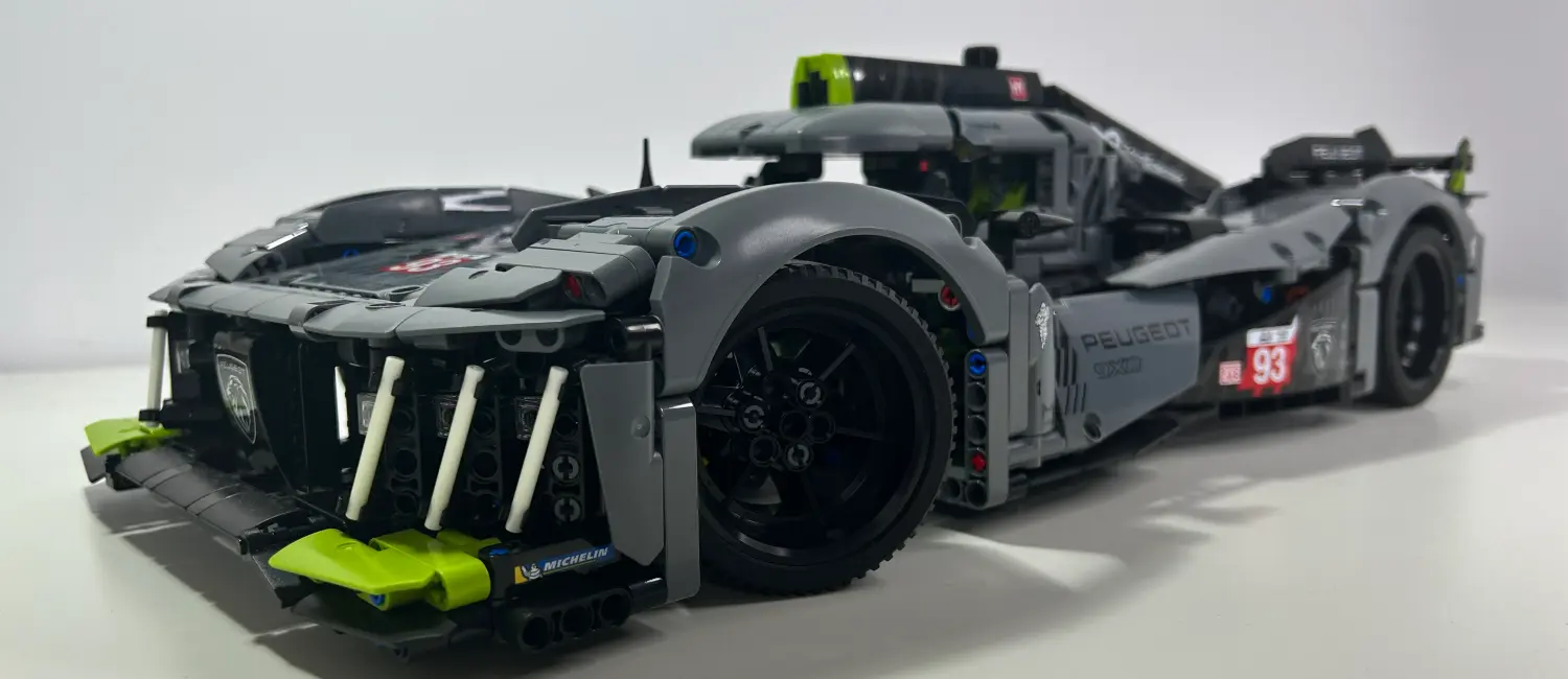 Lego Technic Peugeot 9X8 / Jarosław Werner / Motorsport Grand Prix