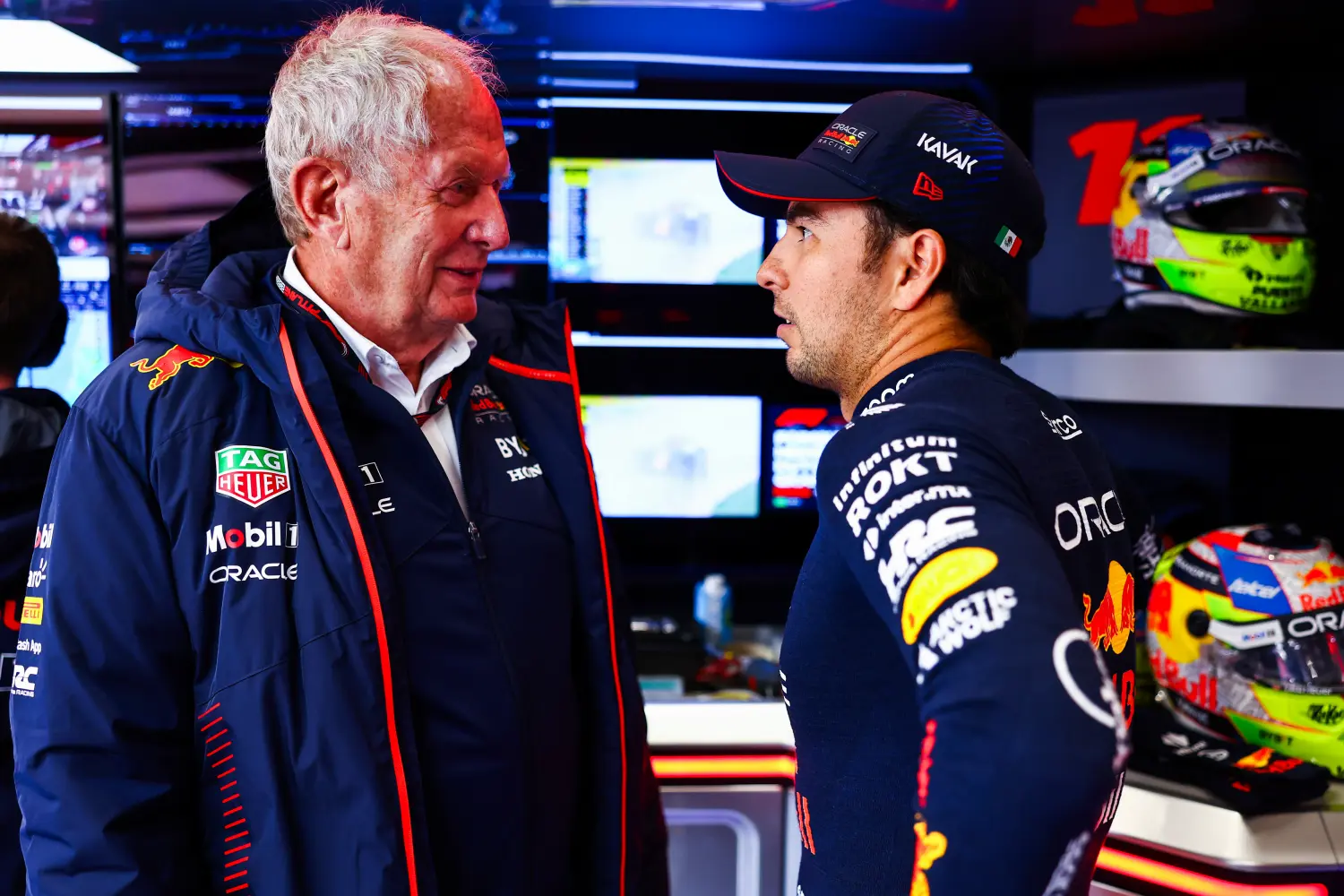 Helmut Marko i Sergio Perez - Oracle Red Bull Racing / © Getty Images / Red Bull Content Pool