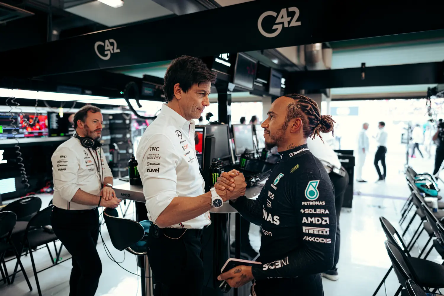 Lewis Hamilton i Toto Wolff - Mercedes-AMG Petronas Formula One Team / © Mercedes-AMG Petronas Formula One Team / LAT Images