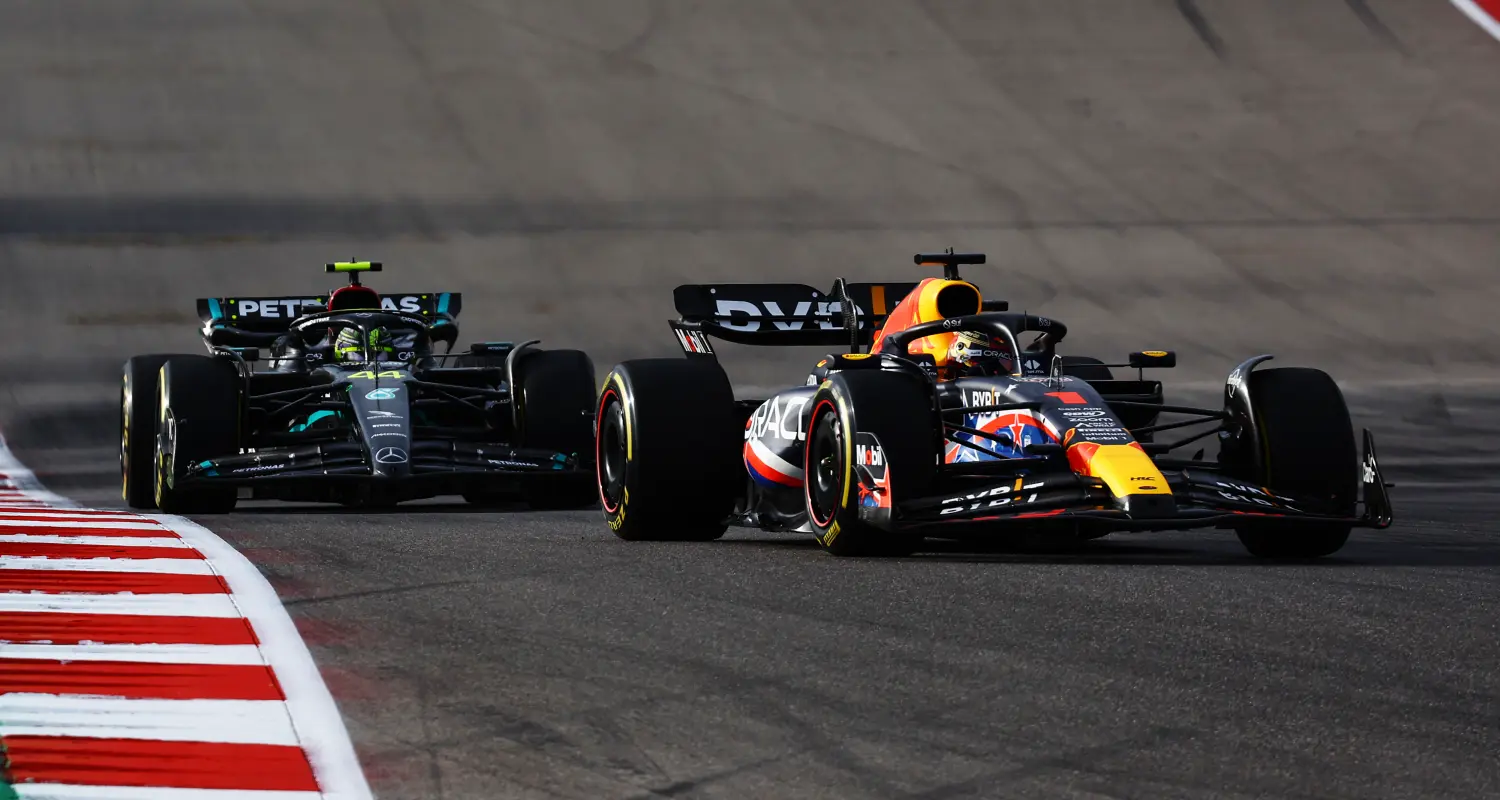 Max Verstappen i Lewis Hamilton / © Getty Images / Red Bull Content Pool