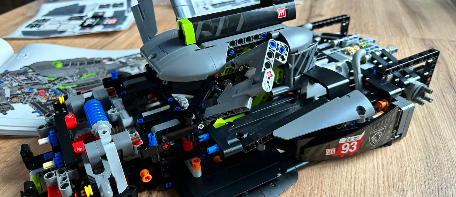 Lego Technic Peugeot 9X8 / © Jarosław Werner/ Motorsport Grand Prix Lego Technic Peugeot 9X8 / © Jarosław Werner/ Motorsport Grand Prix