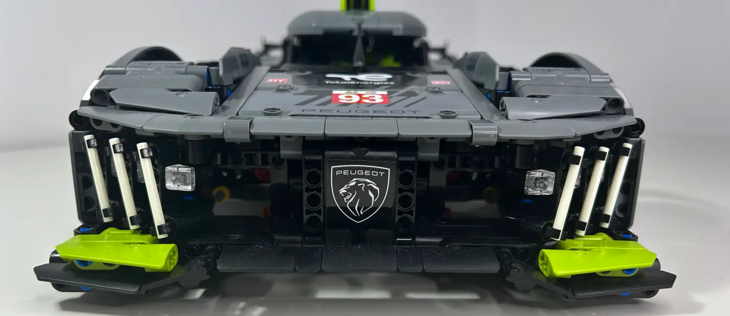 Lego Technic Peugeot 9X8 / © Jarosław Werner/ Motorsport Grand Prix Lego Technic Peugeot 9X8 / © Jarosław Werner/ Motorsport Grand Prix