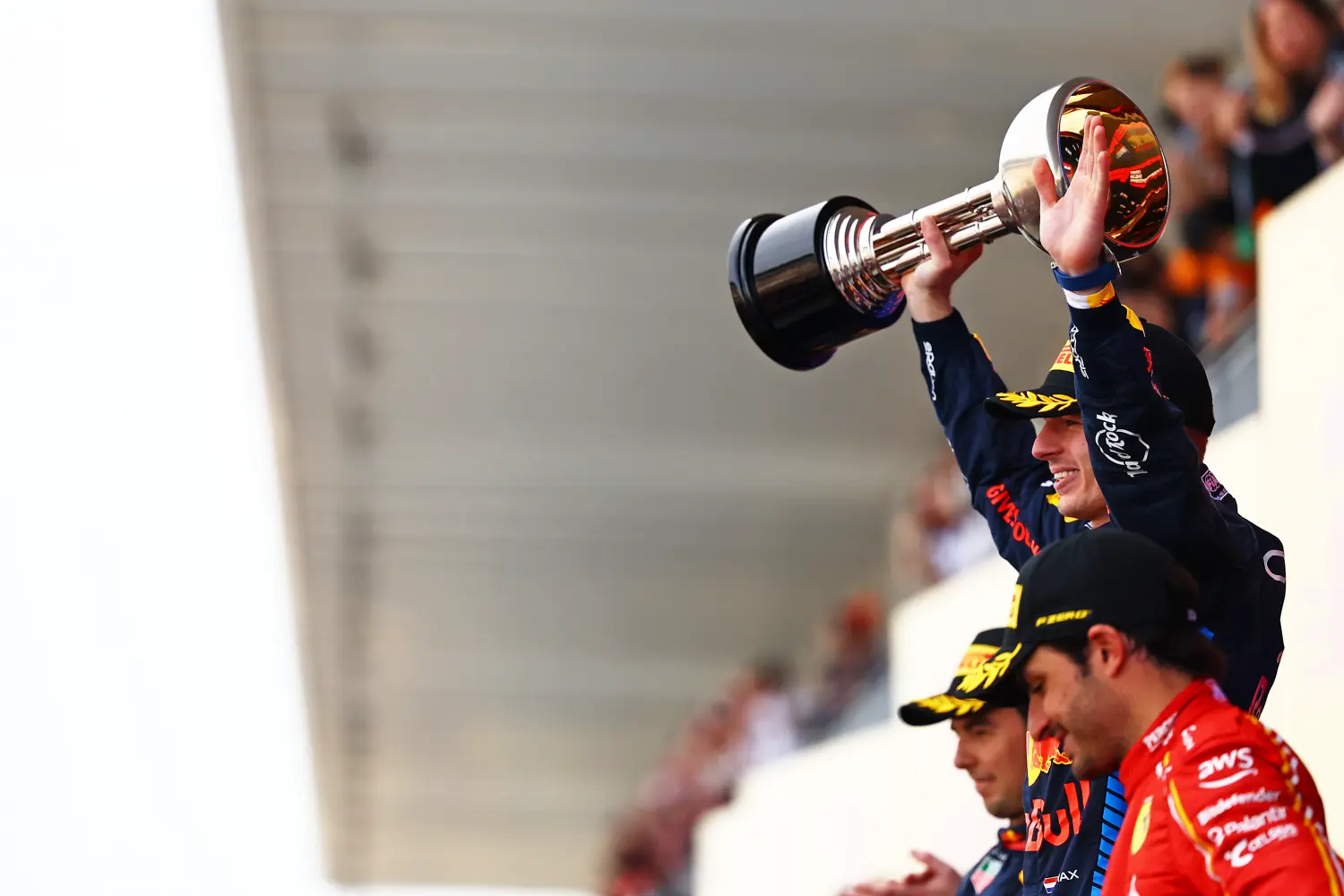 Max Verstappen, Sergio Perez i Carlos Sainz / © Getty Images / Red Bull Content Pool