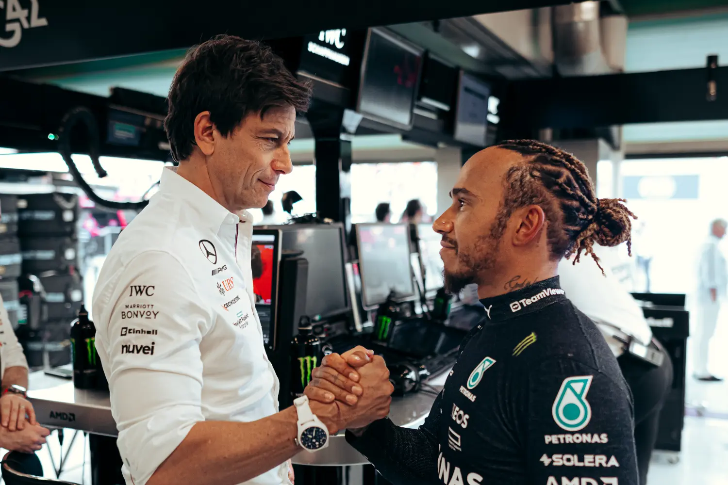 Toto Wolff i Lewis Hamilton - Mercedes-AMG Petronas Formula One Team / © Mercedes-AMG Petronas Formula One Team / LAT Images