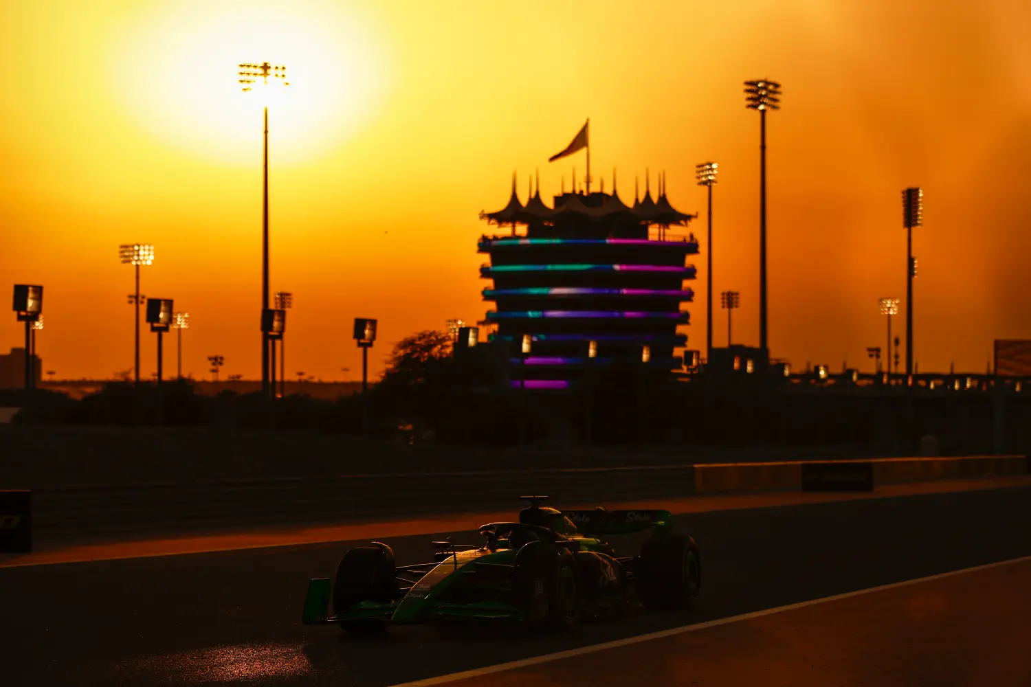 Przedsezonowe testy na Bahrain International Circuit / © Pirelli Motorsport