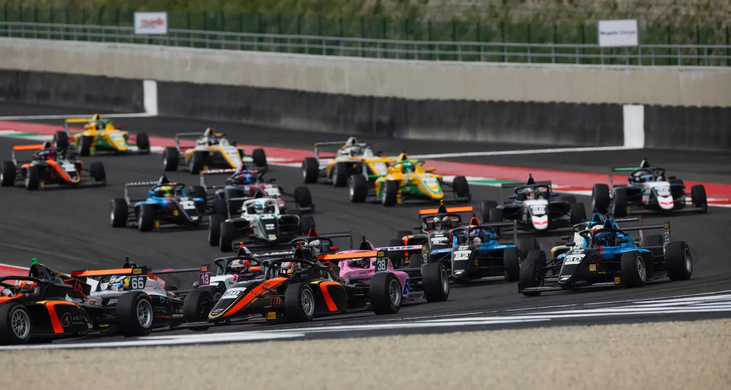 Wyścig Włoskiej Formuły 4 na torze Mugello / © Media4Racing