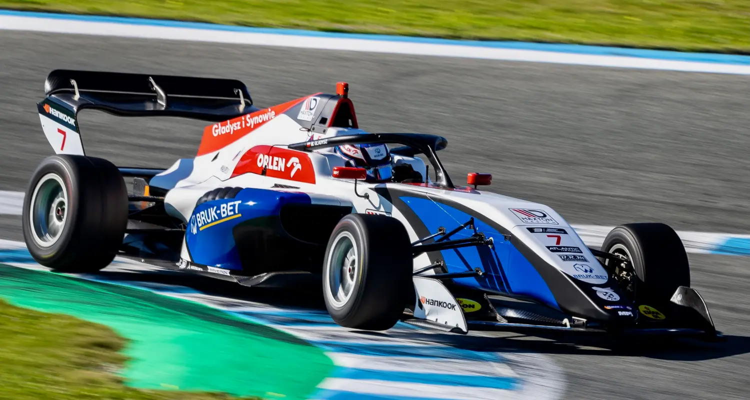 Maciej Gładysz - MP Motorsport / © Maciej Gładysz Racing Driver