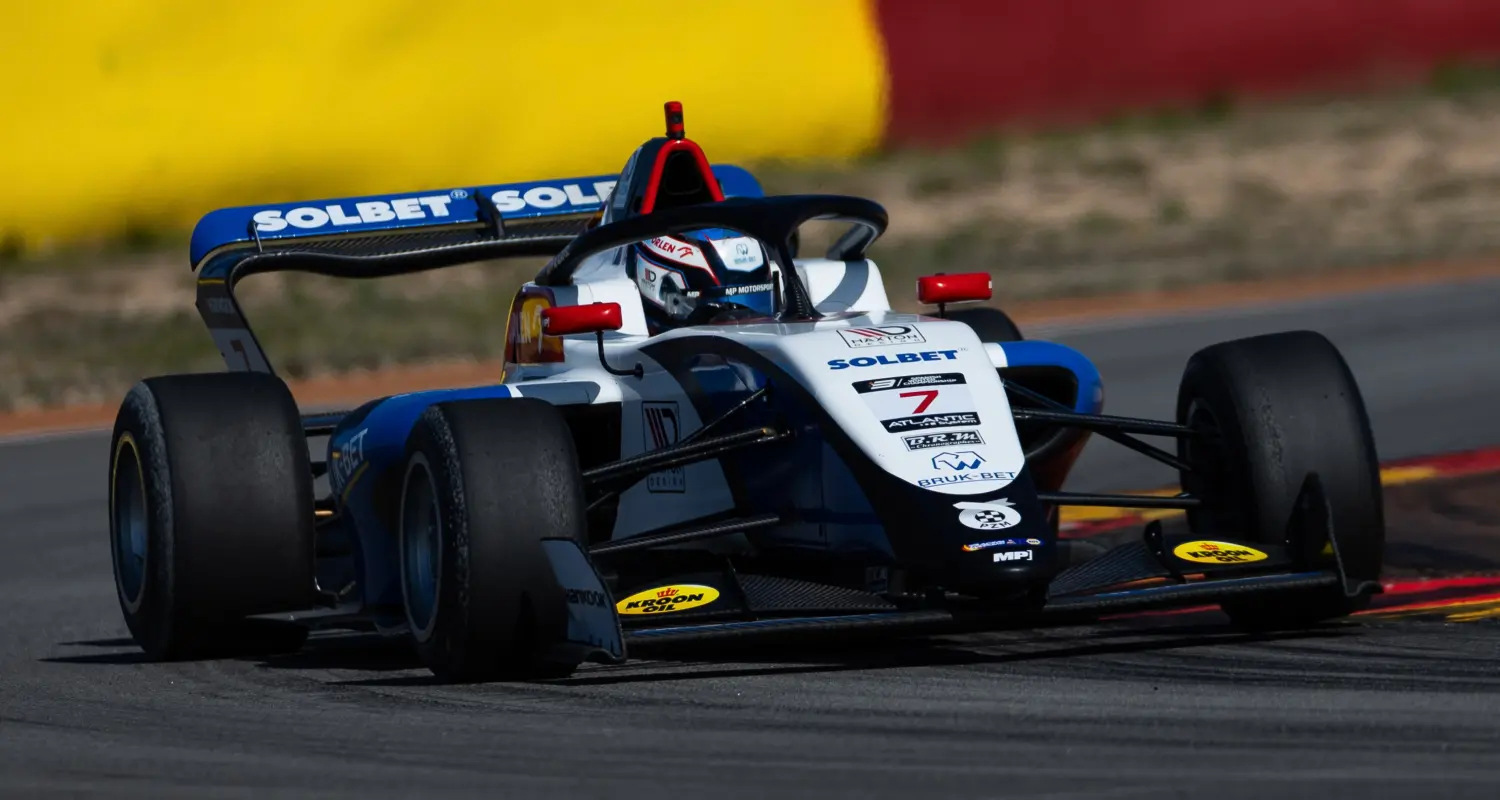 Maciej Gładysz - MP Motorsport / © Maciej Gładysz Racing Driver