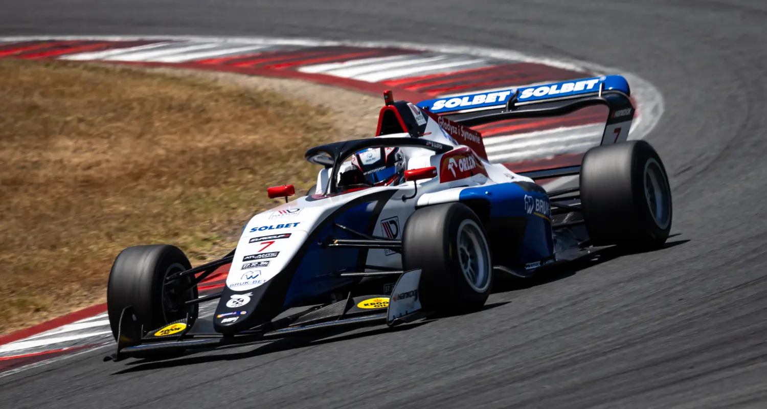 Maciej Gładysz / © Maciej Gładysz Racing Driver
